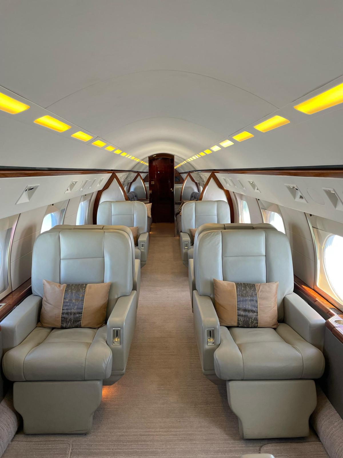 TC-IHY cabin interior